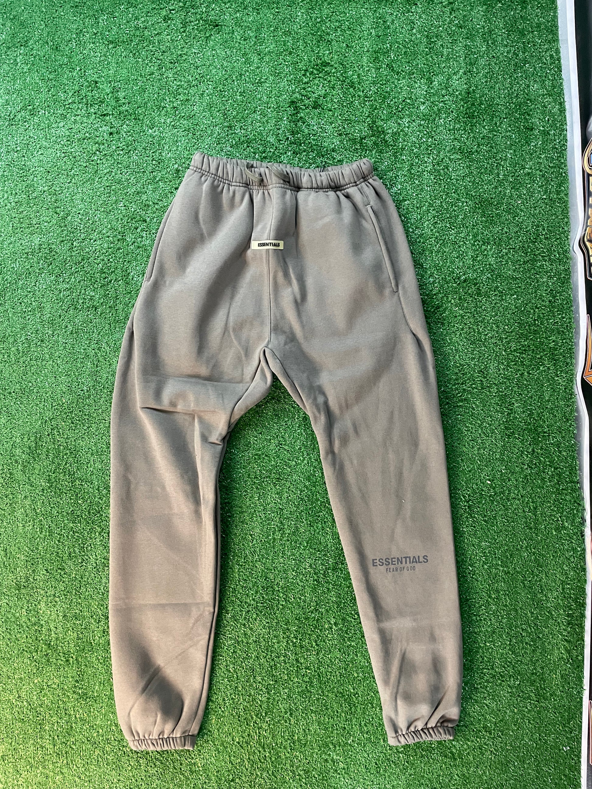 Essential Pants – Exclusiveoutwear
